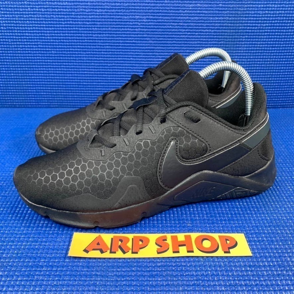 NIKE LEGEND ESSENTIAL 2 Women`s Size 9 Black Athletic Running Shoes CQ9545-002